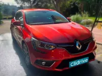 Usado Renault Mégane Life 101 CV (74 kW) 2017 Rojo Utilitario