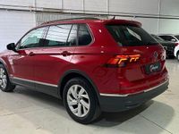 Usado VW Tiguan Life 150 CV (110 kW) 2022 Rojo SUV
