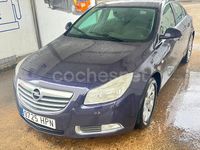 Usado Opel Insignia Selective 130 CV (95 kW) 2012 Violeta / lila Berlina