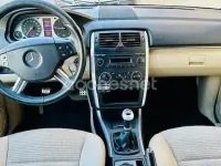 Usado Mercedes B200 140 CV (102 kW) 2008 Negro Monovolumen