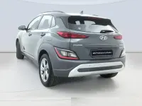 Usado Hyundai Kona 120 CV (88 kW) 2021 Gris SUV