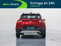 Usado Kia Stonic 84 CV (61 kW) 2022 Rojo SUV
