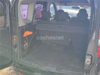 Usado Fiat Doblò Dynamic 90 CV (66 kW) 2010 Negro Monovolumen