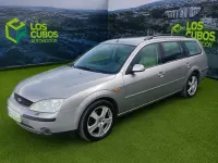Usado Ford Mondeo Ghia 145 CV (106 kW) 2002 Marrón