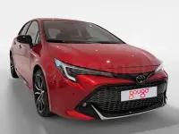 Usado Toyota Corolla 140 CV (102 kW) 2025 Rojo Berlina