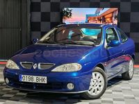 Usado Renault Mégane Coupé Dynamique 110 CV (80 kW) 2001 Azul Coupe