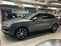 Usado Porsche Cayenne 462 CV (339 kW) 2020 Gris / plata SUV