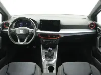 Usado Seat Arona FR 115 CV (84 kW) 2025 Gris SUV