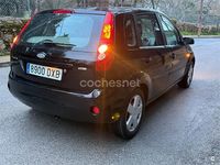 Usado Ford Fiesta Trend 80 CV (58 kW) 2006 Negro Utilitario