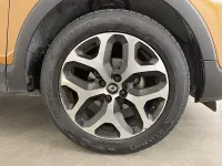 Usado Renault Captur Zen 90 CV (66 kW) 2018 Naranja SUV