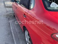 Usado Seat Cordoba 100 CV (73 kW) 2003 Rojo Berlina