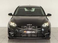 Usado Kia Ceed 100 CV (73 kW) 2024 Negro Utilitario