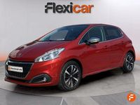 Usado Peugeot 208 Active 110 CV (80 kW) 2019 Rojo Utilitario