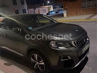 Usado Peugeot 3008 Allure 130 CV (95 kW) 2019 Gris / plata SUV