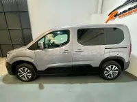 Usado Peugeot Rifter Active 100 CV (73 kW) 2021 Gris / plata Monovolumen