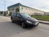 Usado Peugeot 307 90 CV (66 kW) 2004 Negro Familiar