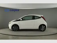 Usado Toyota Aygo X-play 72 CV (52 kW) 2019 Utilitario