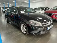 Usado Mercedes A200 Urban 136 CV (100 kW) 2015 Negro Utilitario