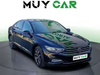 Usado VW Passat Executive 122 CV (89 kW) 2022 Negro Familiar