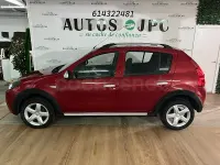 Usado Dacia Sandero Stepway 85 CV (62 kW) 2011 Granate Berlina