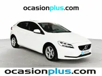 Begagnad Volvo V40 Momentum 150 HK (110 kW) 2017 Vit