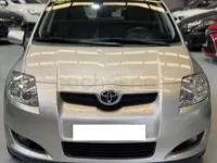 Usado Toyota Auris 90 CV (66 kW) 2007 Gris / plata Utilitario