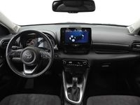 Usado Toyota Yaris Hybrid Active 116 CV (85 kW) 2024 Azul Berlina