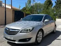 Usado Opel Insignia Selective 140 HP (102 kW) 2015 Cinzento Sedan