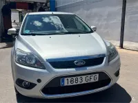 Usado Ford Focus Titanium 115 CV (84 kW) 2008 Gris / plata Berlina