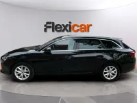 Usado Seat Leon Style 116 CV (85 kW) 2025 Negro Familiar