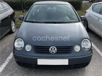 Usado VW Polo Trendline 75 CV (55 kW) 2005 Gris / plata Utilitario