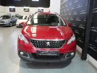 Usado Peugeot 2008 Active 110 CV (80 kW) 2016 Rojo SUV