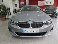 Usado BMW 318 150 CV (110 kW) 2023 Gris / plata Familiar