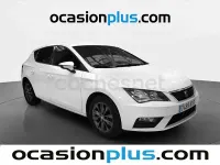 Usado Seat Leon Style 130 CV (95 kW) 2019 Blanco Berlina