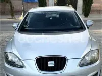 Usado Seat Leon Ecomotive 105 CV (77 kW) 2010 Gris / plata Utilitario