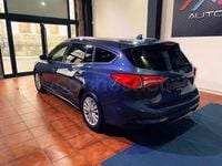 Usado Ford Focus Titanium 125 CV (91 kW) 2021 Azul Familiar