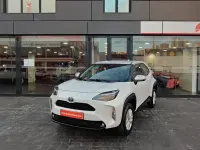 Usado Toyota Yaris Cross Active 116 CV (85 kW) 2023 Blanco SUV