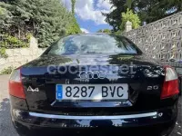 Usado Audi A4 130 CV (95 kW) 2002 Azul Berlina