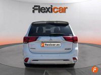 Usado Mitsubishi Outlander P-HEV 203 CV (149 kW) 2018 Blanco SUV