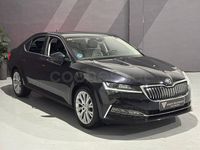 Usado Skoda Superb Style 218 CV (160 kW) 2021 Negro Berlina