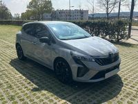Usado Renault Clio V Esprit Alpine 143 CV (105 kW) 2024 Gris / plata Berlina