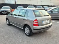 Usado Skoda Fabia 64 CV (47 kW) 2007 Gris / plata Berlina
