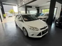 Usado Ford Focus Sport 125 CV (91 kW) 2015 Blanco Utilitario