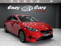 Usado Kia Ceed 120 CV (88 kW) 2023 Granate Utilitario