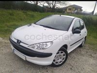 Usado Peugeot 206 70 CV (51 kW) 2005 Blanco Berlina