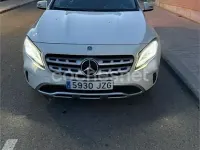 Usado Mercedes GLA180 122 CV (89 kW) 2017 Blanco SUV