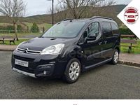 Usado Citroën Berlingo Feel 100 CV (73 kW) 2016 Gris / plata Monovolumen