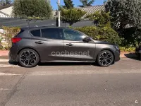 Usado Ford Focus ST-Line 125 CV (91 kW) 2020 Gris / plata Berlina