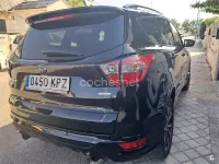 Usado Ford Kuga ST-Line 150 CV (110 kW) 2018 Negro SUV