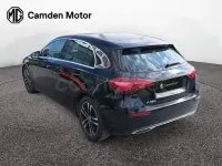 Usado Mercedes A180 136 CV (100 kW) 2023 Gris / plata Berlina